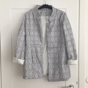 Kavaj - Kavaj grå mönstrad