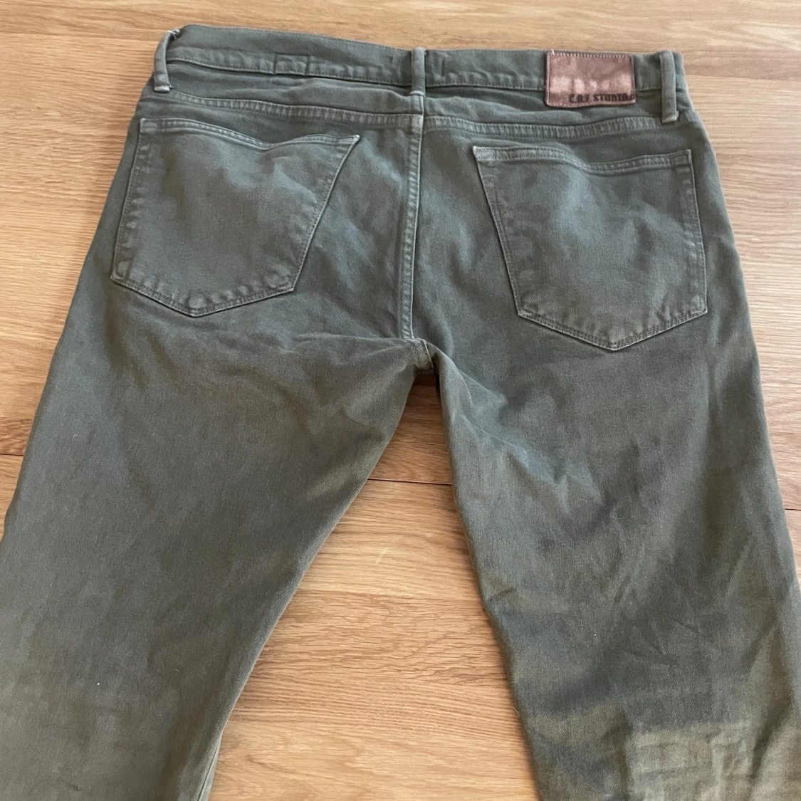 C.O.F Studio Jeans oliv - 90