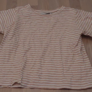 Lager 157 randig tshirt - Kom aldrig till användning. Använd två gånger och köpt på lager 157