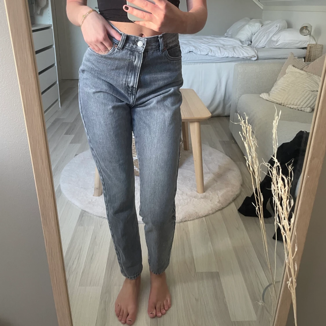 Gråa jeans från Dr Denim