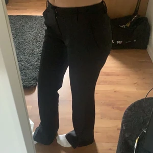 bik bok lågmidjade kostymer ❤️ - säljer nu mina lågmidjade kostymbyxor från bik bok❤️ säljer pågrund av ingen användning ❤️skriv privat för mer information 