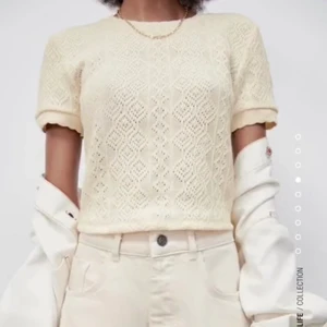 Zara topp - Säljer nu min fina virkade topp från zara då den inte kommer till användning ❤️
