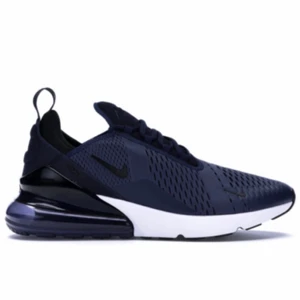 NIKE AIR MAX 270 BlAuw DAM - Skorna är i väldigt bra skick, har använt de minst 5 gånger