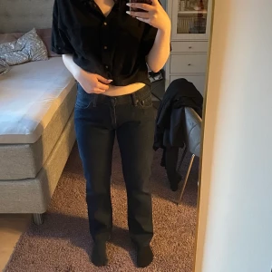 Levi’s strauss & co jeans I strl w30 l34 - Jättesnygga lågmidjade vintage jeans från Levi’s. Har knappast blivit använda p.g.a att de tyvärr inte passar mig (storleksmässigt). Kan mötas upp i Göteborg, annars står köparen för frakten. Priset på jeansen kan diskuteras:) 