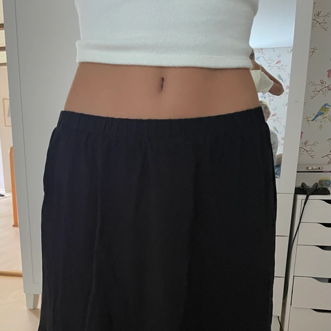 Lågmidjad lång kjol - 90