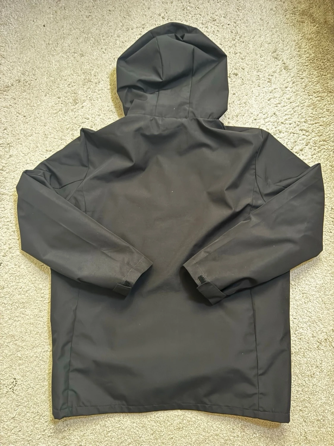 Svart vindjacka från Under Armour - 2