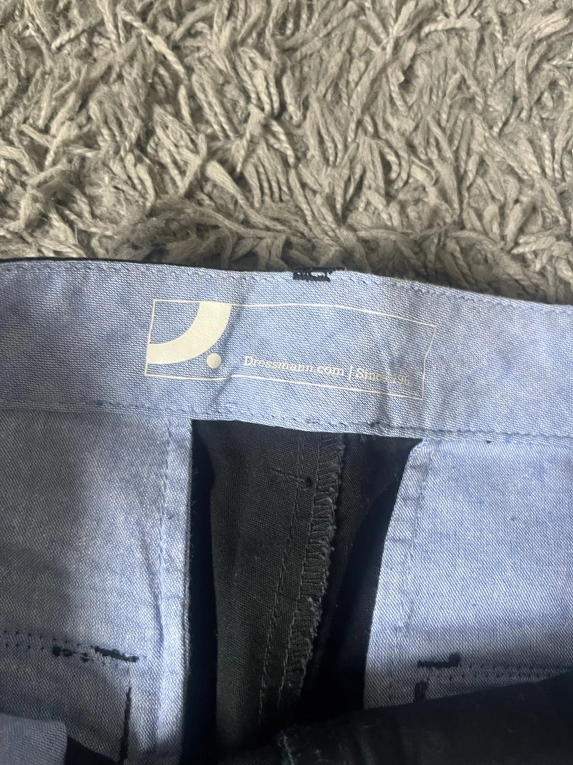 Svarta cargoshorts från Dressmann - 1