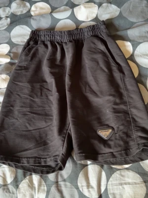 Prada shorts - Lite slitna
