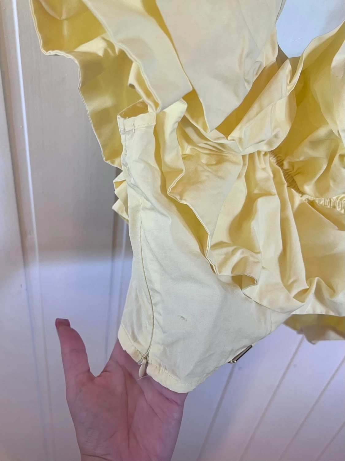Ljusgul volang topp med offshoulder - 5