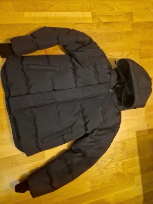 Cg jacka - Cg jacka perfekt till vintern 🧥snabb frakt✅