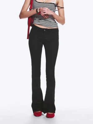 Svarta bootcut jeans med låg midja - Booty bei jeans från Cheap Monday i storlek 26/30❣️ Aldrig använda med prislapp kvar😊