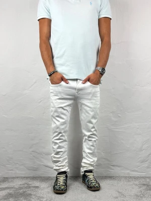 Replay jeans  - Ett par riktigt snygga jeans från Replay i storlek W29 L32 i modellen Anbbas Hyperflex 