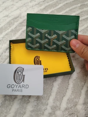 Grön kortfodral från Goy4ard  - Snyggt grönt n