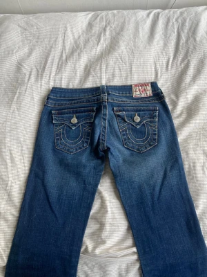 True religion jeanz - Flare true religion jeans i super bra skick! 💕 storlek 26