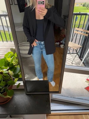 Bootcut jeans  - Lågmidjade bootcut jeans 