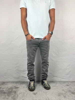 Replay jeans  - Ett par riktigt snygga jeans från Replay i storlek W29 L30 i modellen Anbbas Hyperflex 