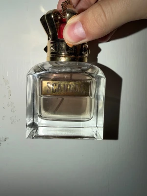 Scandal parfym 50 ml - Scandal perfym med 50ml flaska och 49-48 ml kvar 