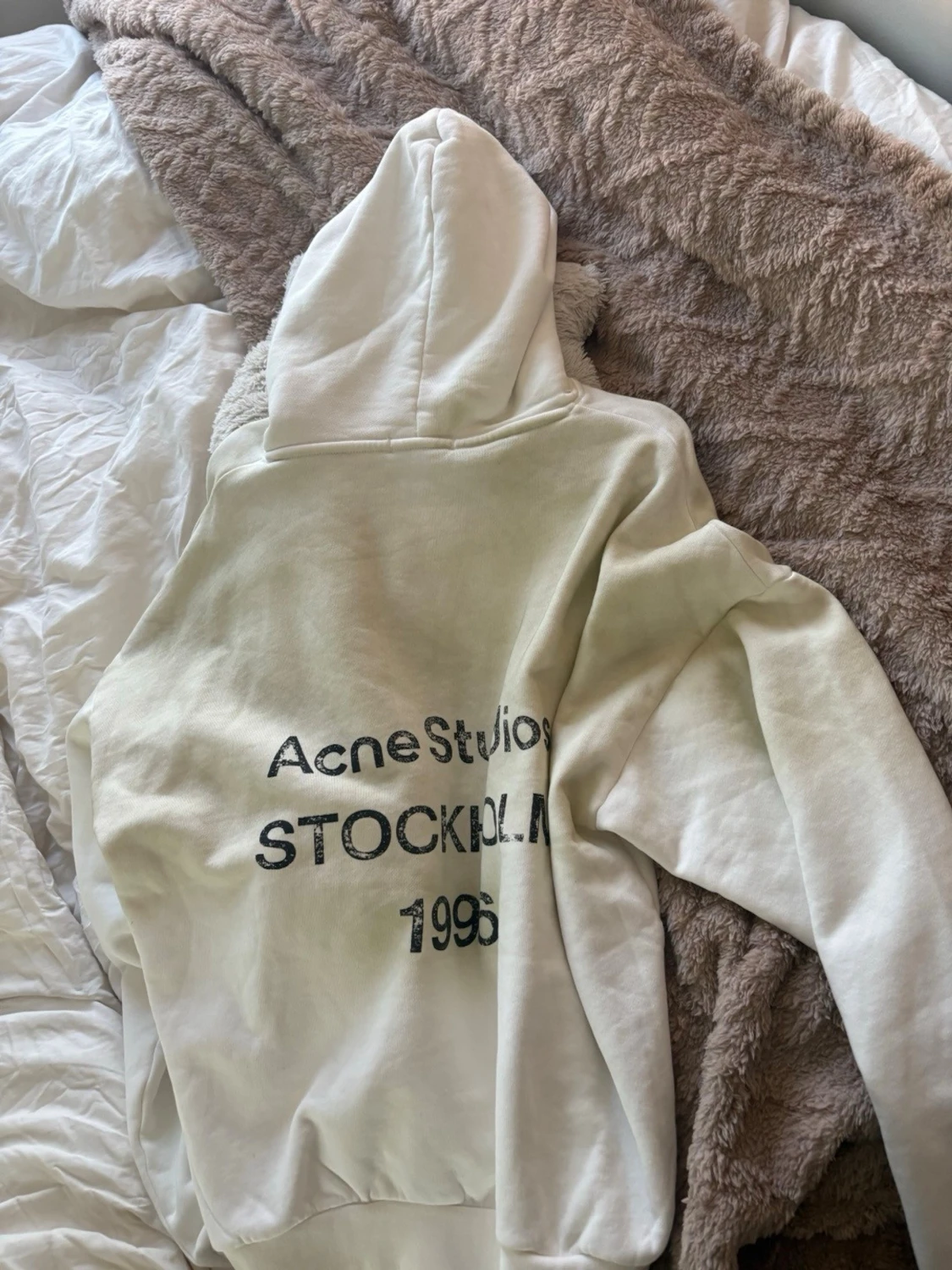 Vit hoodie  - 1