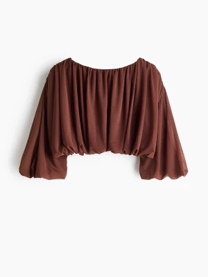 SÖKER Puffig Croppad Topp ifrån H&M i XS - Hej💓 söker efter denna topp som nydligen sålts slut på H&M i storlek XS, skriv gärna om du säljer eller sätt någon sälja, tack!😇