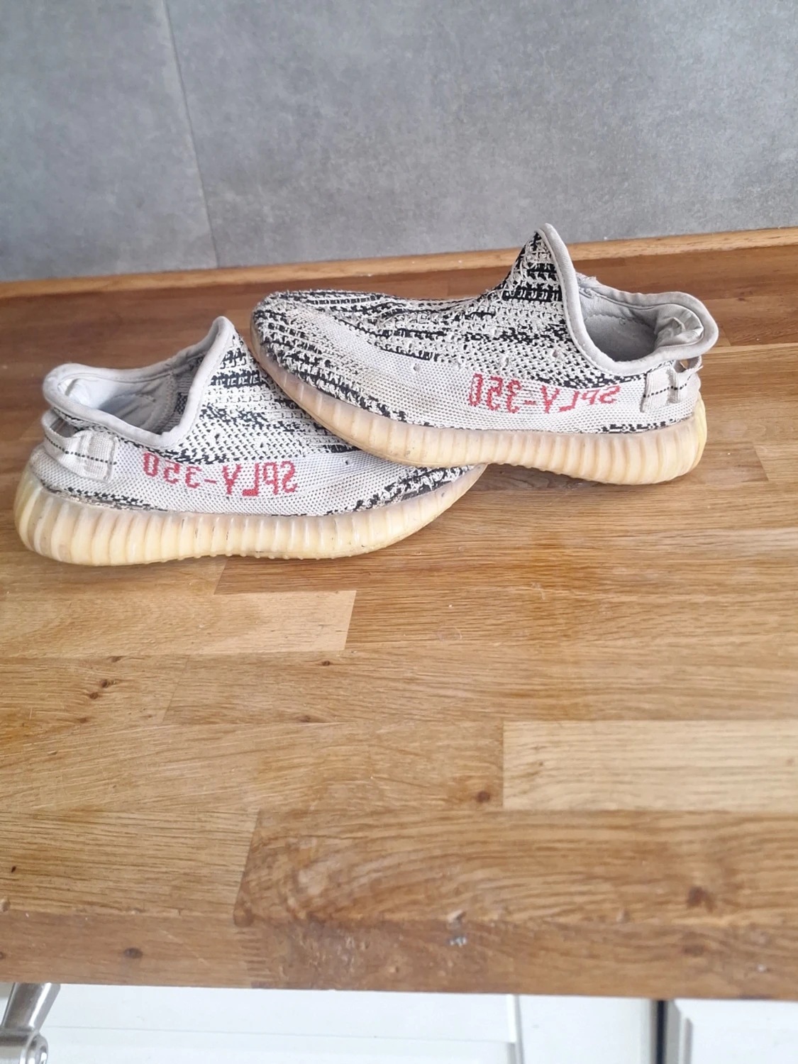 Yeezy Boost 350 Zebra sneakers