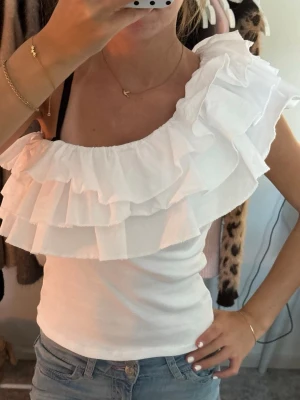 zara volang topp - aldrig använd! djur och rökfritt hem, kom gärna med prisförslag 