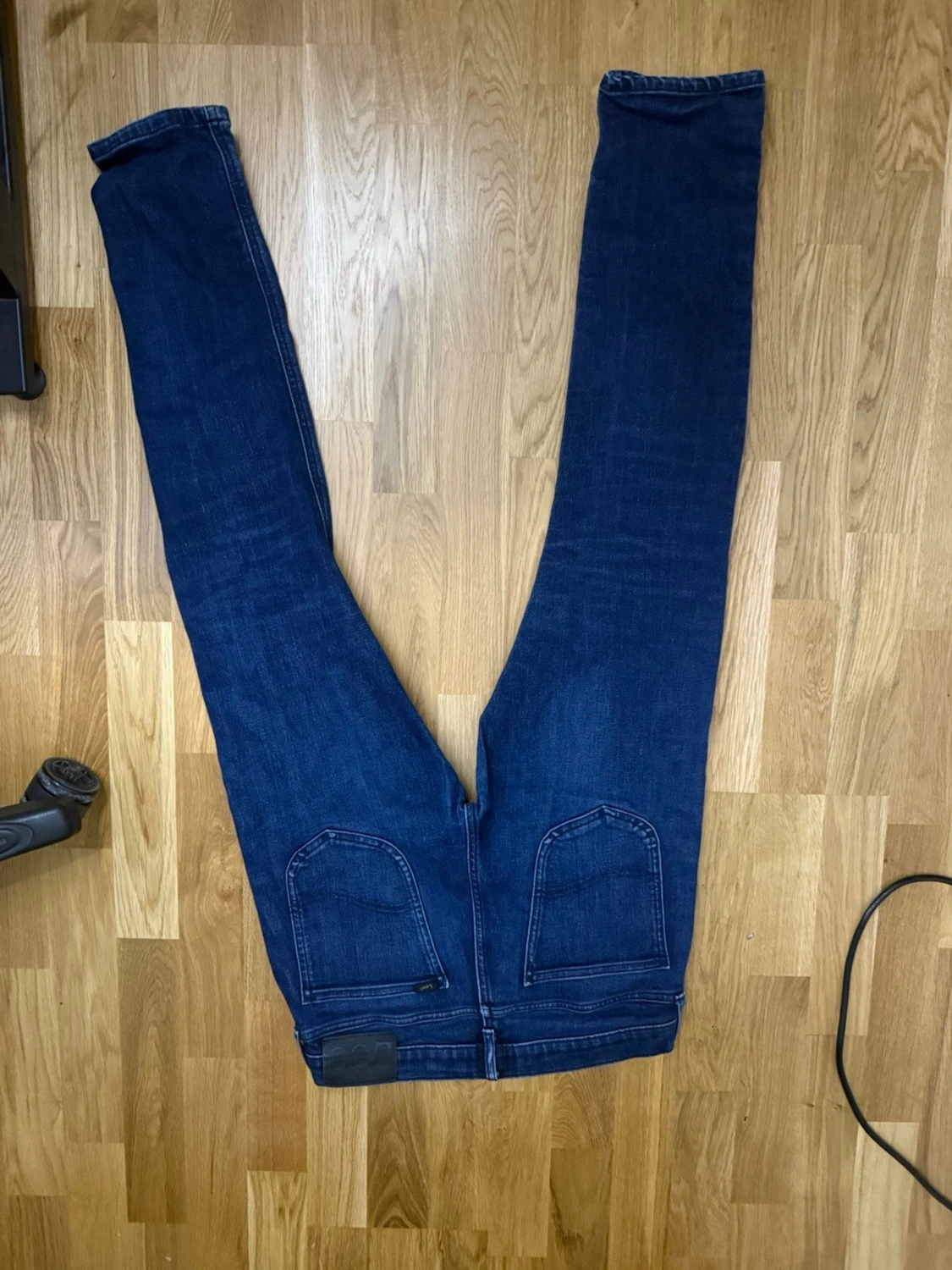Mörkblå slim fit jeans - 1