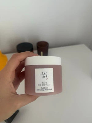 Red Bean Refreshing Pore Mask - Använd 2 gånger med medföljande spade, den är tvättat. Nypris på lyko 159kr