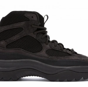 SÖKER yeezy desert boot i storlek 46/47 - Hej jag söker ett par desert boots i 46 eller 47 vill hälst göra byte mot mina yeezy 500 i storlek 46 men hör av dig om du vill sälja. Tack i förhand 