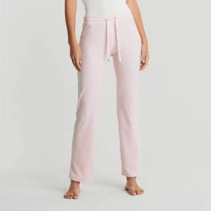 Cecilia velour set  - Säljer detta söta set från ginatricot, som oxå är helt slutsålt! Strl Xs men passar S oxå. ☺️