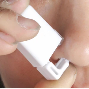 2 st näspiercing-pistoler - Säljer nu 2 st näspiercing pistoler, frakten ingår ej! Köpta ifrån amazon💕 för fler frågor kom privat💕