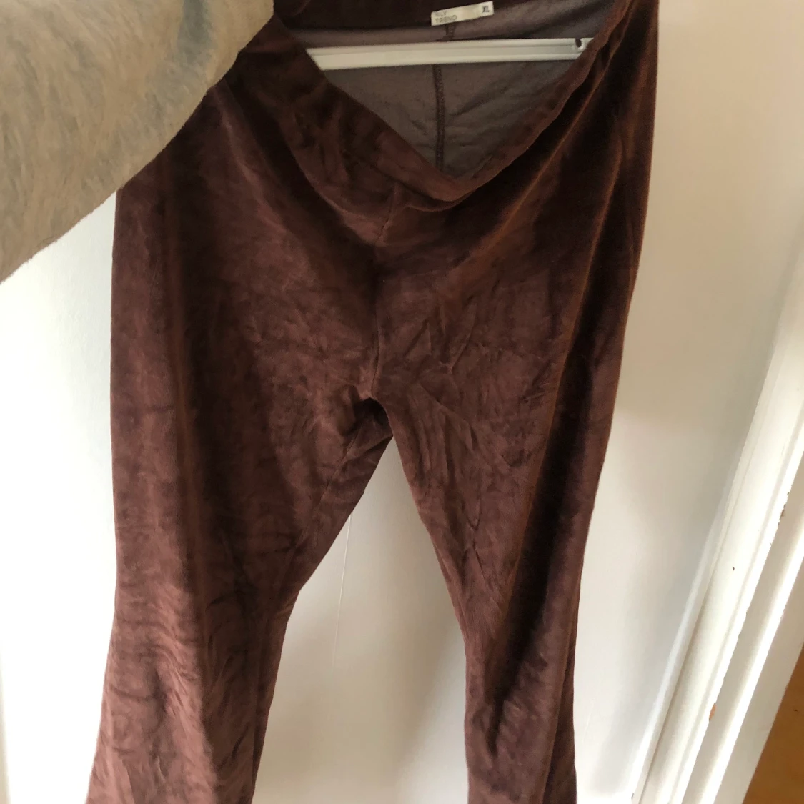 Brunt velour set från NLY - 90