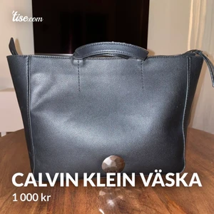 Calvin Klein väska  - Knappt använd