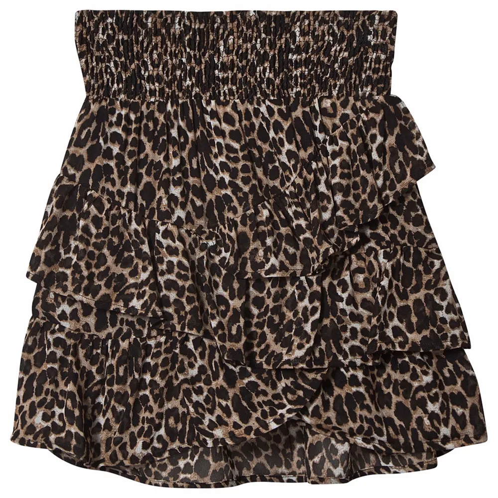 Jag säljer min leopard kjol från Les Coyotes De Paris! Jag är ca 170 och det är storlek 16 år. Säljer den för 250 kr. Köparen står för frakt🥰. Kjolar.