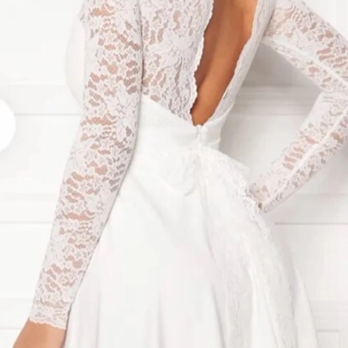 SÖKER Chiara Forthi vit klänning - 91