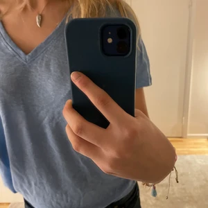 Linne t-shirt  - T-shirt i linne som aldrig är använd❤️ superfin färg och passform❤️ köpare betalar frakt