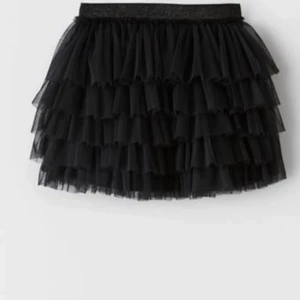 Kjol  - Skit snygg kjol från zara ! 😍⚡️⚡️