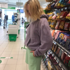 Hoodie  - Jätte fin lila hoodie ⭐️