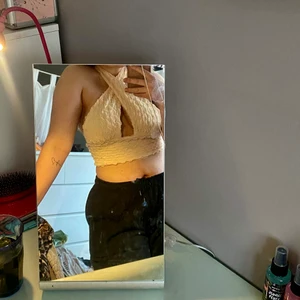 Fest topp - Säljer denna snygga topp från shein. Aldrig använd bara provad. Strl L ❤️