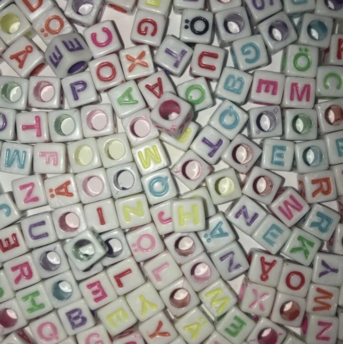 Bosktavspärlor i färg ca 110 st