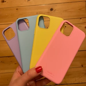 oanvända holdit skal iPhone 11pro - Oanvända skal från holdit till iPhone 11 PRO. 80kr styck. Vill du köpa mer än ett kan vi komma fram till ett bättre pris. Frakt tillkommer. Rosa är sålt 