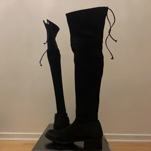 Primeboots - Primeboots Selena X-High-203. Använda fåtal gånger. Väl omhändertagna med läderbalsam och alltid förvarade med skohållare. Nypris 5495 kr. 