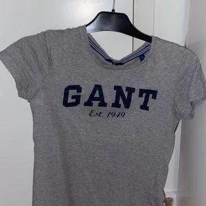 Gant - Säljer denna pga den har blivit för liten för mig. Ny kostar 500:- pris 250:-