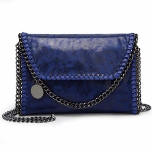 Stella mc liknande väska!💗 - Min fina väska som tyvärr inte kommer till användning. Den är använd endast under en kort period och har inga fel alls! Vill få den såld så säljer för 350kr💗skriv för bättre bilder 