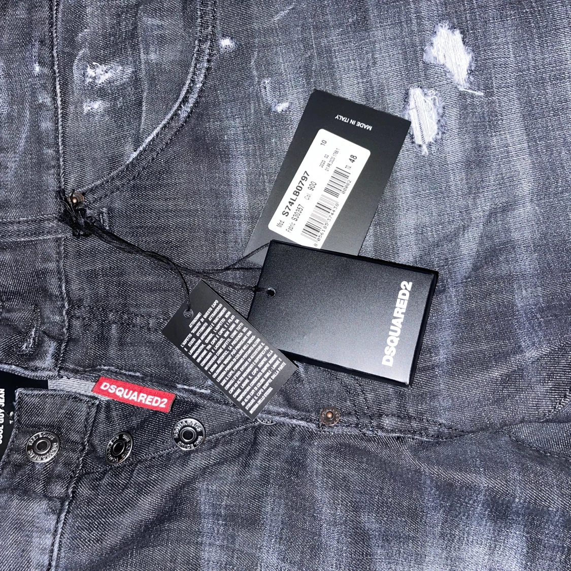 Dsquared2 helt nya jeans  - 90