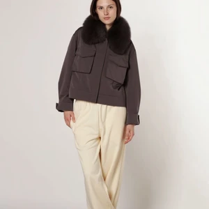 Meotine jacka - Jag säljer min snygga meotine jacka som tyvärr inte kommer till användning, den är slut såld i alla storlekar. Säljer endast för bra bud. Skriv om ni vill ha fler bilder eller är intresserade💖