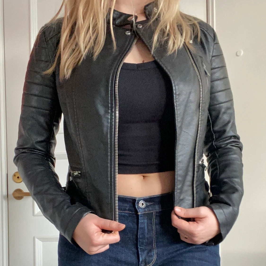 Svart Moto Skinnjacka från Zara - 90