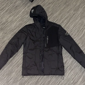 Sail Racing Jacka M - Sail Racing jacka som användes för en vinter, i väldigt bra skick.