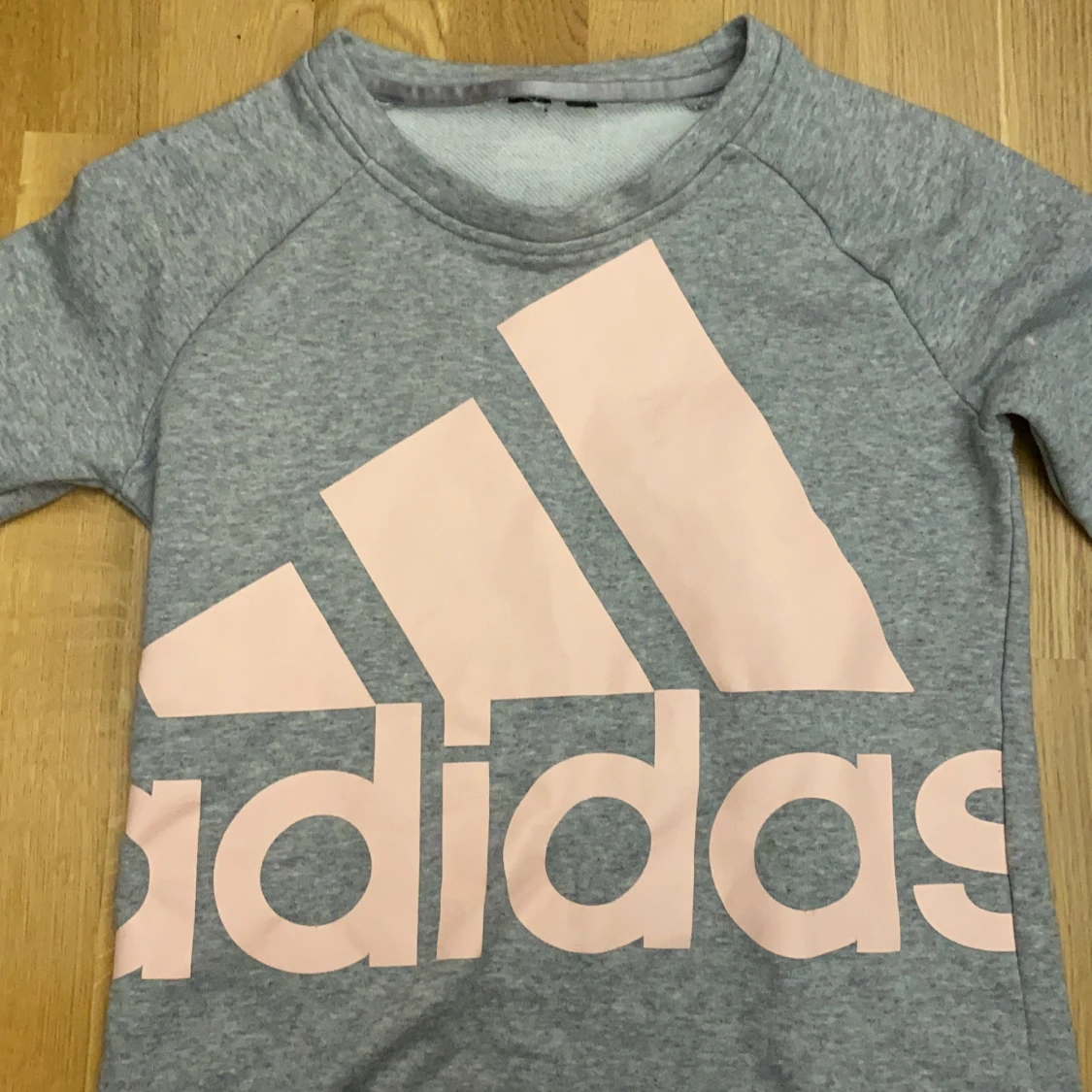 Grå tröja, Storlek XS - 90