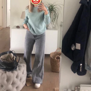 Jeans - Säljer dessa skit snygga jeansen från asos då dem är lite för långa för mig, sitter skit bra i röven då dem är väldigt elastiska! 