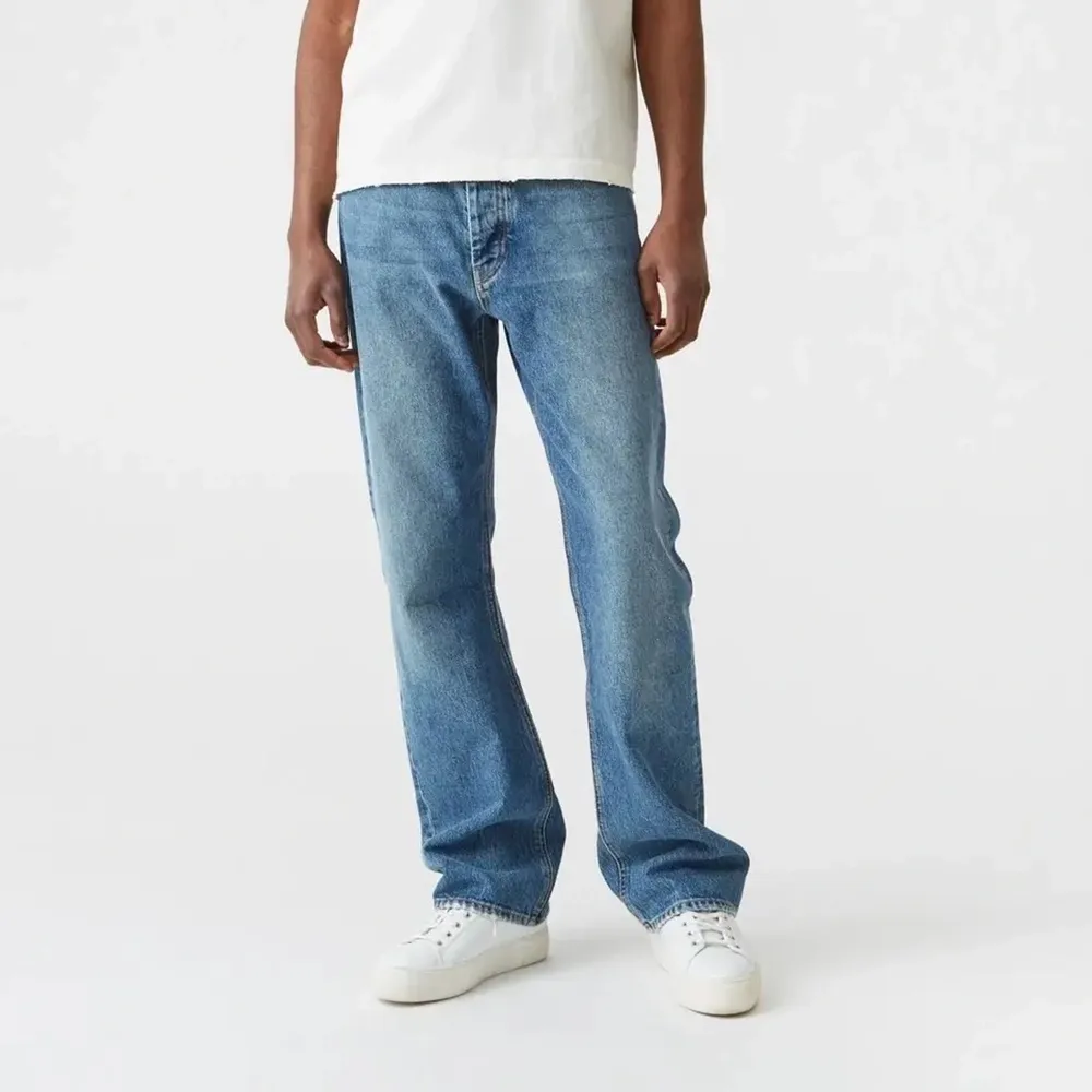 Nypris 1400:-, ( gamla modellen från 2019 som sitter bättre än de nya ) mycket sparsamt använda, tar bud från 700kr eller köp direkt för 1000kr. Jeans & Byxor.